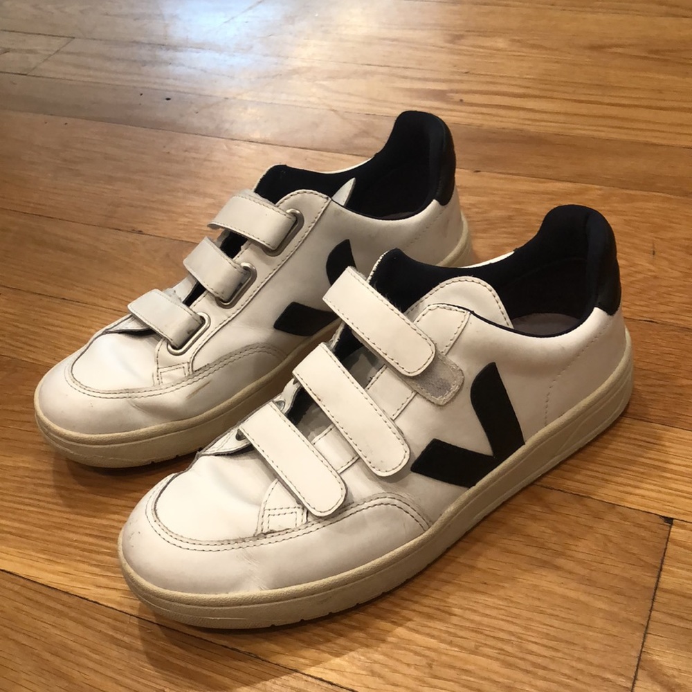 Veja V-lock sneakers